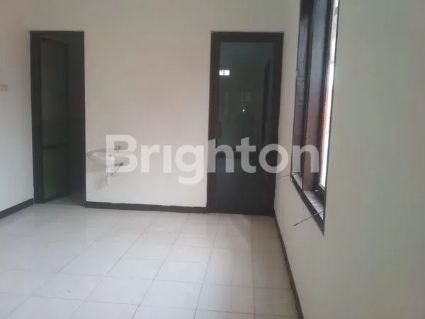 image RUMAH 2 LANTAI DI MEDOKAN ASRI BARAT (6)