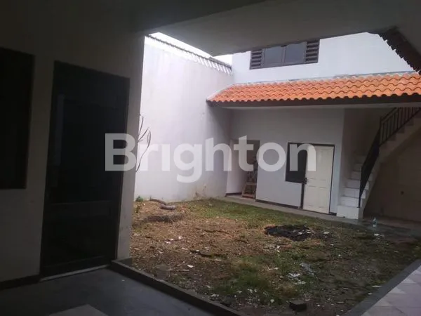 image RUMAH 2 LANTAI DI MEDOKAN ASRI BARAT (7)