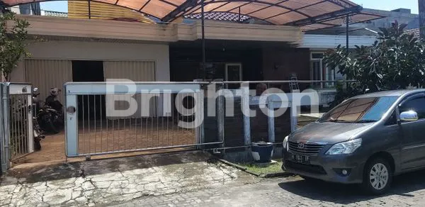 image RUMAH BAGUS PURI ANJASMORO SIAP PAKAI TENGAH KOTA (7)