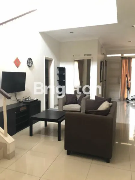 image RUMAH SIAP HUNI KAWASAN GRISEA THE SPRINGS GADING SERPONG TANGERANG (1)