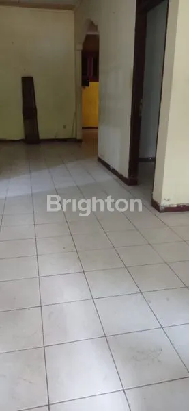 image RUMAH 2 LANTAI HOOK LUAS STRATEGIS SELANGKAH KE TOL (4)