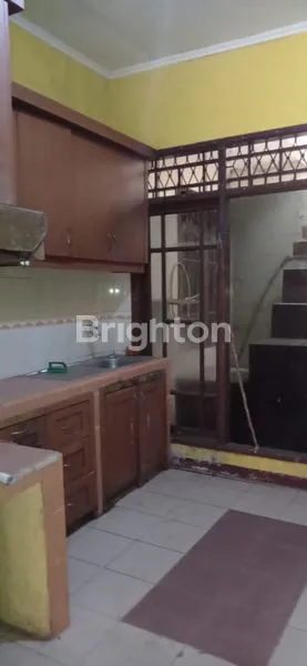 image RUMAH 2 LANTAI HOOK LUAS STRATEGIS SELANGKAH KE TOL (6)