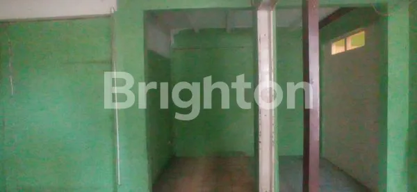 image RUMAH UNTUK USAHA   ATAU KANTOR STRATEGIS PINGGIR JALAN (2)