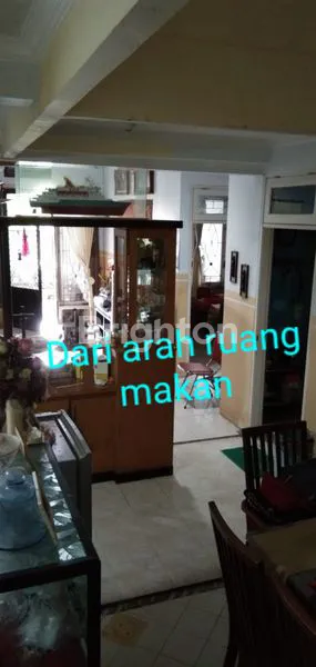 image RUMAH ASRI DI PONDOK TJANDRA INDAH SEMANGKA SIDOARJO DEKAT SPORTCLUB, AKSES TOL TAMBAK SUMUR , BANDARA JUANDA, MERR, SEKOLAH PETRA ACITYA, DEKAT RUNGKUT, PURIMAS, PONDOK CANDRA (3)