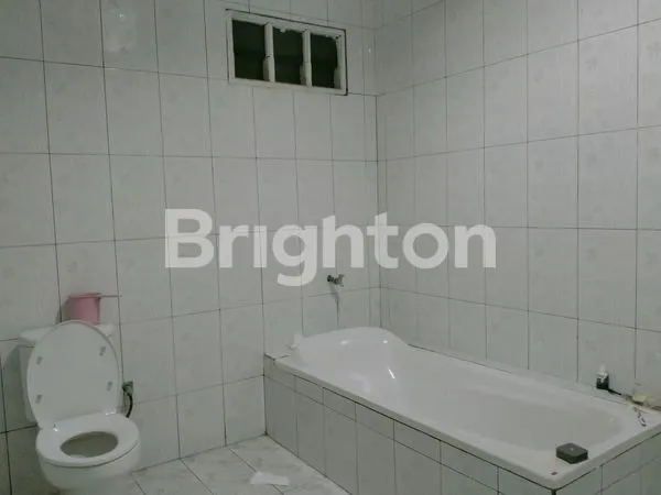 image RUMAH MEWAH FULL FURNISHED DI PUSAT KOTA (5)