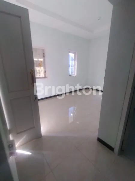 image RUMAH DIPUSAT KOTA SIDOARJO, SELANGKAH KE ALUN-ALUN KOTA (3)