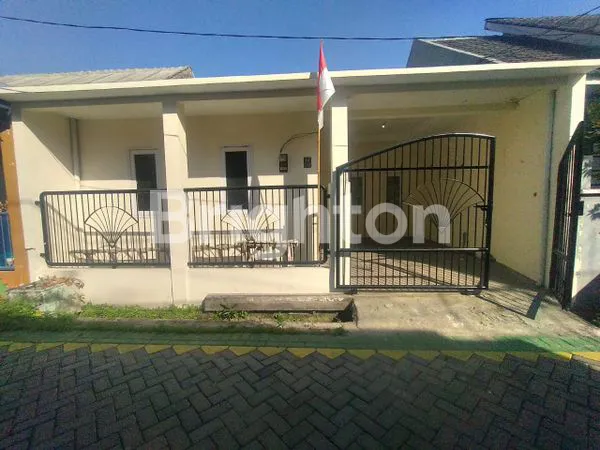 image RUMAH DIPUSAT KOTA SIDOARJO, SELANGKAH KE ALUN-ALUN KOTA (5)