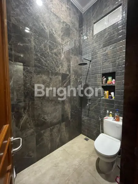 image RUMAH TINGGAL DAN KOST-KOSTAN BANGUNAN BARU SIAP HUNI DI PUSAT KOTA BOGOR. BELI LANGSUNG CUAN!! (8)