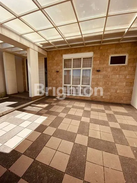 image RUMAH SIAP HUNI MODERN MINIMALIS SEMI FURNISH 2 LT BARU DI GRIYA GALAXY SURABAYA DEKAT  MERR, STIKOM, IPH (2)