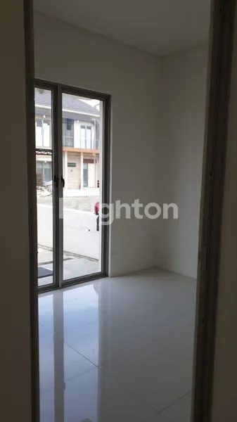 image RUMAH GREENLAND TYPE GARBERA (3)