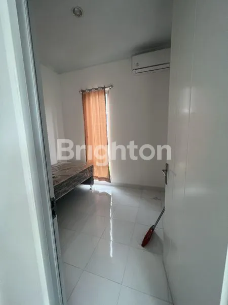 image RUMAH CATALINA BAGUS MASIH BARU GADING SERPONG (2)