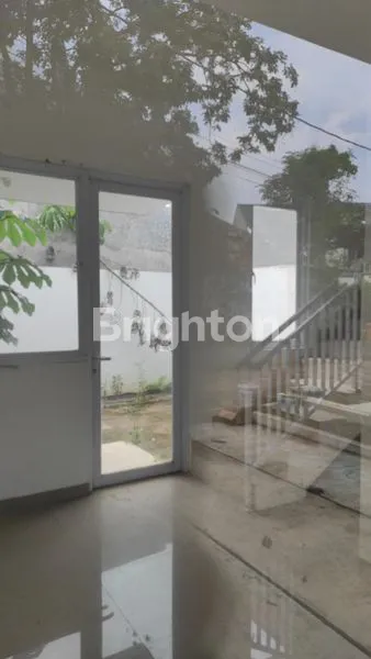 image RUMAH SECOND ORIGINAL NEGO 2 LANTAI DEPOK (2)