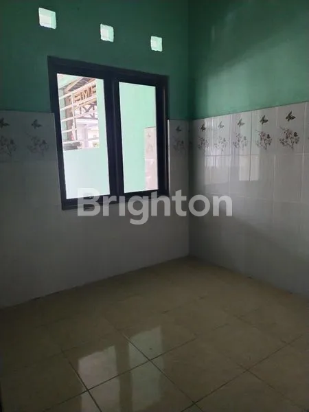 image RUMAH MURAH KAHURIPAN SIDOARJO, SIAP HUNI, DEKAT AKSES KE PINTU TOL, FULL BANGUNAN (2)