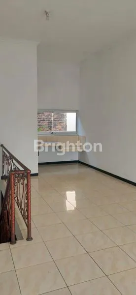 image RUKO MADIUN INDAH STRATEGIS & LAHAN PARKIR LUAS (3)