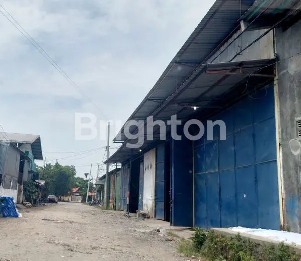 GUDANG BEBAS BANJIR LIK KALIGAWE, DEKAT GERBANG TOL