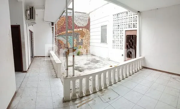 image RUMAH HITUNG TANAH DI DEKAT GALAXY MALL PAKUWON CITY KERTAJAYA MANYAR KALIJUDAN MULYOSARI SUTOREJO WISMA PERMAI UNAIR ITS DR SOETOMO (5)