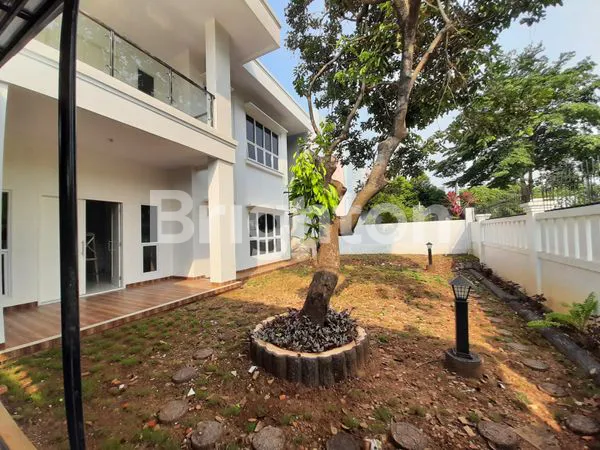 image RUMAH BARU KEMANGGISAN BEBAS BANJIR DENGAN POOL AKSES TOL KEBON JERUK (7)