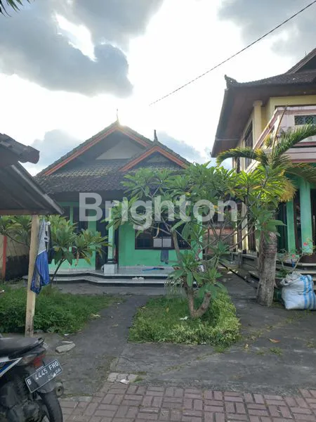 image RUMAH MEWAH LANTAI 2 DI KOTA GIANYAR (7)
