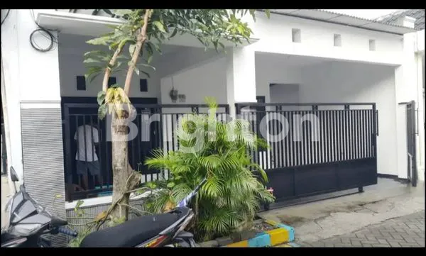 image RUMAH  BABATAN INDAH SIAP HUNI FURNISED (3)