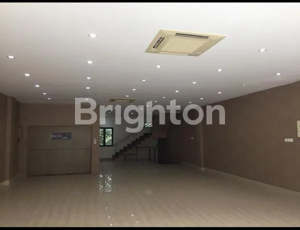 image RUKO ARTERI PONDOK INDAH (5)