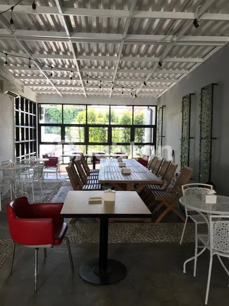 image RUMAH USAHA EX KULINER BESERTA PERALATAN DI JEMURSARI TIMUR SURABAYA (4)