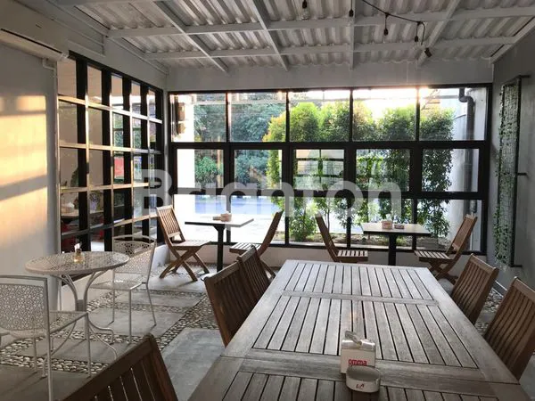 image RUMAH USAHA EX KULINER BESERTA PERALATAN DI JEMURSARI TIMUR SURABAYA (3)