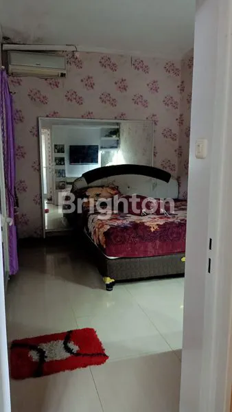 image DIJUAL RUMAH 2 LANTAI SIAP HUNI PURI SURYA JAYA  (3)