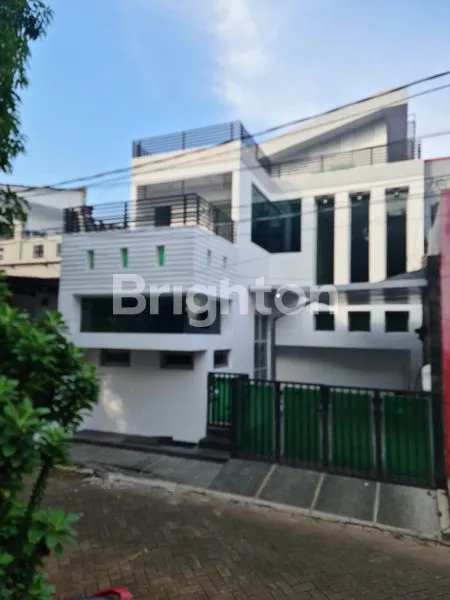 image RUMAH MEGAH JATIBENING ESTATE (4)