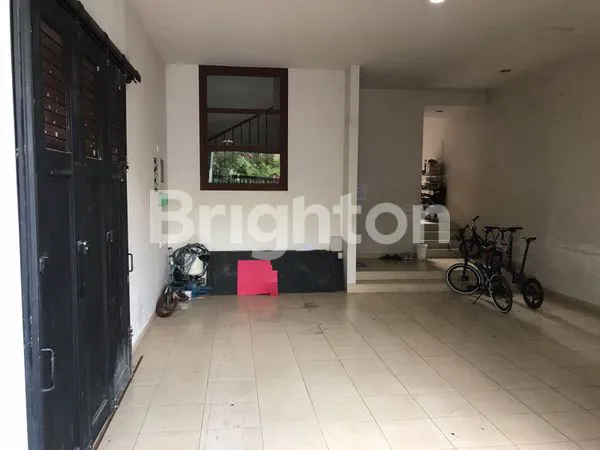 image RUMAH 2 LANTAI SIAP HUNI DEKAT GALAXY MALL MULYOSARI SUTOREJO WISMA PERMAI KENJERAN MERR KERTAJAYA ITS UNAIR GLORIA CITA HATI XIN ZHONG WIDYA MANDALA WM (2)
