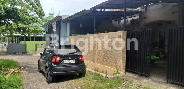image RUMAH TENGAH KOTA SIAP PAKAI LINGKUNGAN NYAMAN TIDAK BANJIR (1)