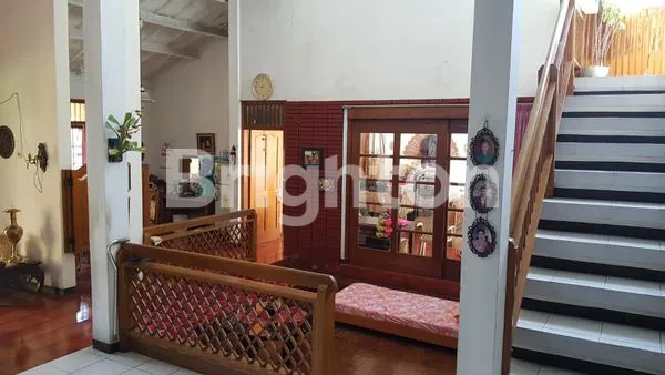 image RUMAH HOOK KLASIK DI BUNGA-BUNGA SOEHAT (7)