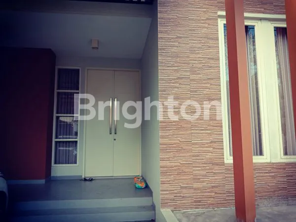 image RUMAH MINIMALIS MODERN MEDOKAN ASRI SURABAYA (8)