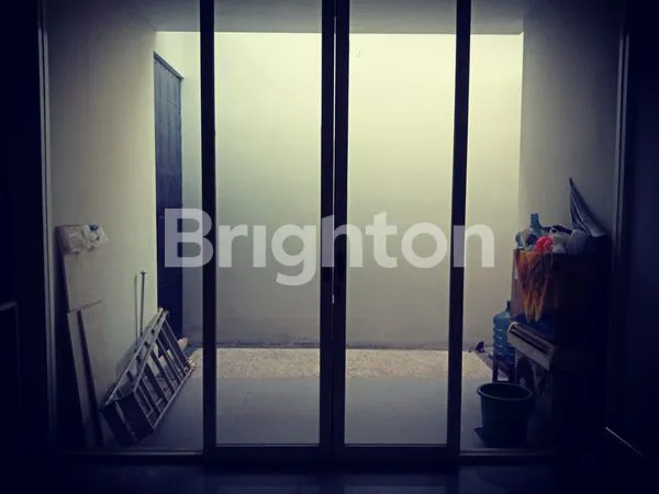 image RUMAH MINIMALIS MODERN MEDOKAN ASRI SURABAYA (5)