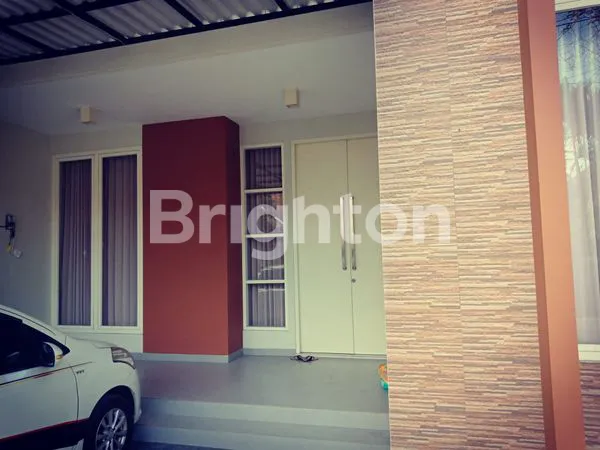 image RUMAH MINIMALIS MODERN MEDOKAN ASRI SURABAYA (1)