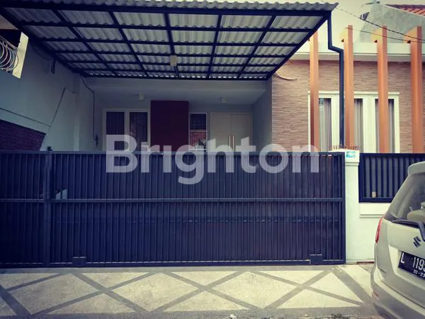 image RUMAH MINIMALIS MODERN MEDOKAN ASRI SURABAYA (7)