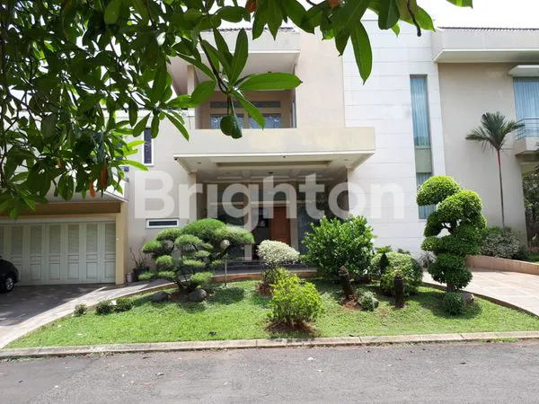 image RUMAH SULTAN DI CLUSTER MAGNOLIA ALAM SUTERA VIEW POOL (5)