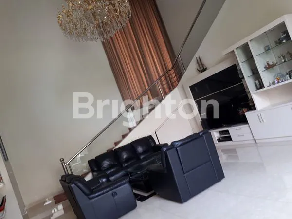 image RUMAH SULTAN DI CLUSTER MAGNOLIA ALAM SUTERA VIEW POOL (1)