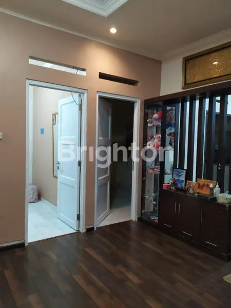 image DI JUAL MURAH RUMAH CANTIK 2 LANTAI DI BOGOR (2)