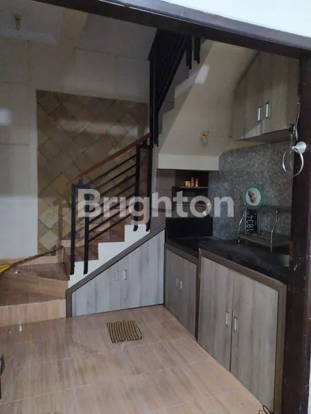 image DI JUAL MURAH RUMAH CANTIK 2 LANTAI DI BOGOR (7)