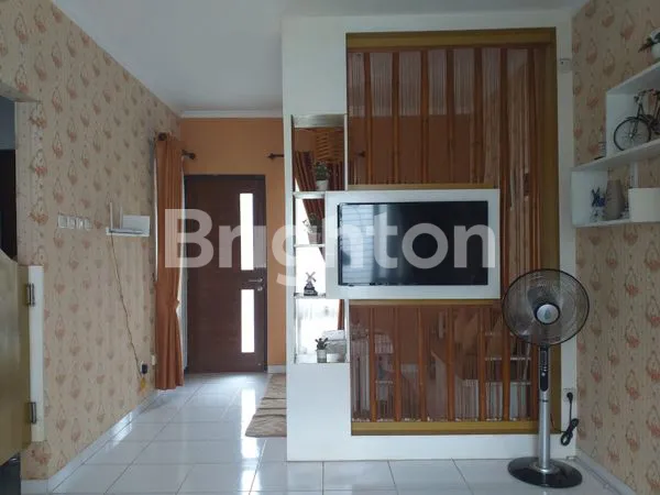 image RUMAH CIBUBUR JAKARTA TIMUR CLUSTER 2 LANTAI (6)
