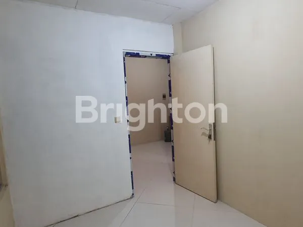 image RUMAH HOEK SIAP HUNI SEKTOR 6 GADING SERPONG TANGERANG (2)