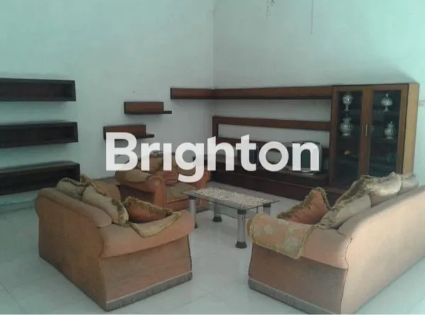 image RUMAH USAHA 2 LANTAI LOKASI STRATEGIS (6)