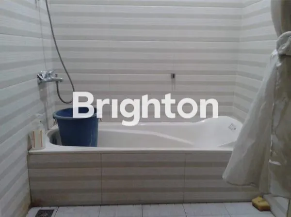 image RUMAH USAHA 2 LANTAI LOKASI STRATEGIS (3)