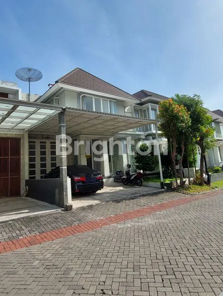 image RUMAH 2LT SEMI FURNISHED SIAP HUNI ROYAL PARK CITRALAND SURABAYA BARAT (1)