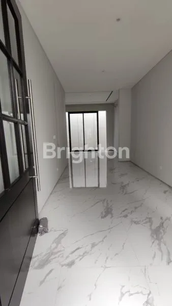 image SELANGKAH KE CONSULATE GENERAL US, RUMAH MEWAH SIAP HUNI, SURABAYA (7)