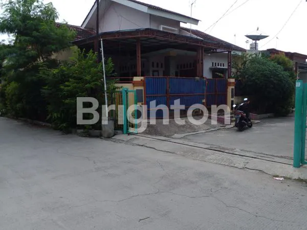 image RUMAH MURAH LUAS POSISI HOEK DI VILLA INDAH PERMAI, TELUK PUCUNG BEKASI UTARA, BEKASI (1)