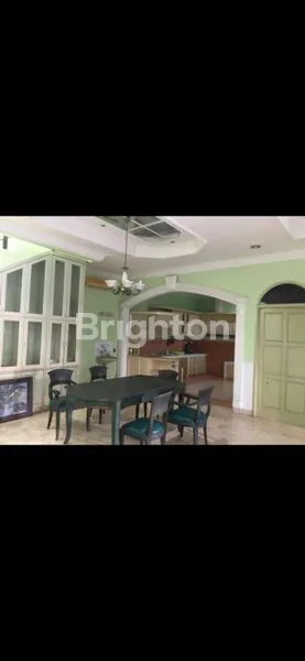 image RUMAH MEGAH DI PEDUNGAN (1)