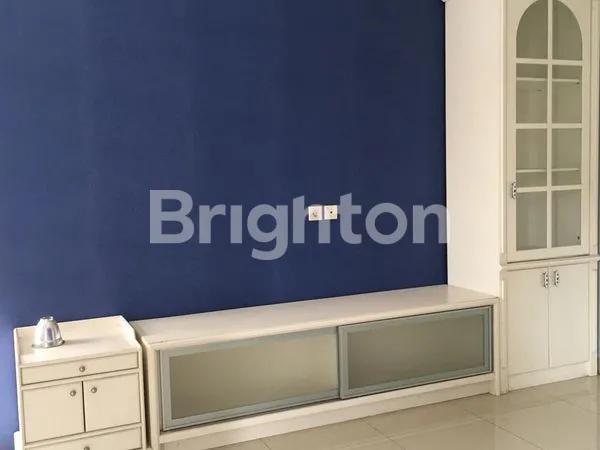 image RUMAH BARU 2 LANTAI GRAND ORCHARD KELAPA GADING SIAP HUNI SEMI FURNISH ASRI & TENANG (5)