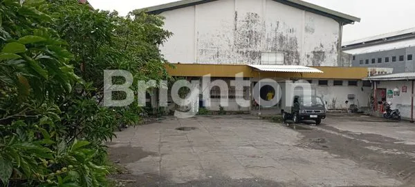 image GUDANG STRATEGIS KAWASAN KENJERAN, SURABAYA, SHM, 1850 M2 (2)