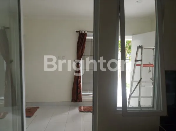 image RUMAH 2 LANTAI SIAP HUNI (7)